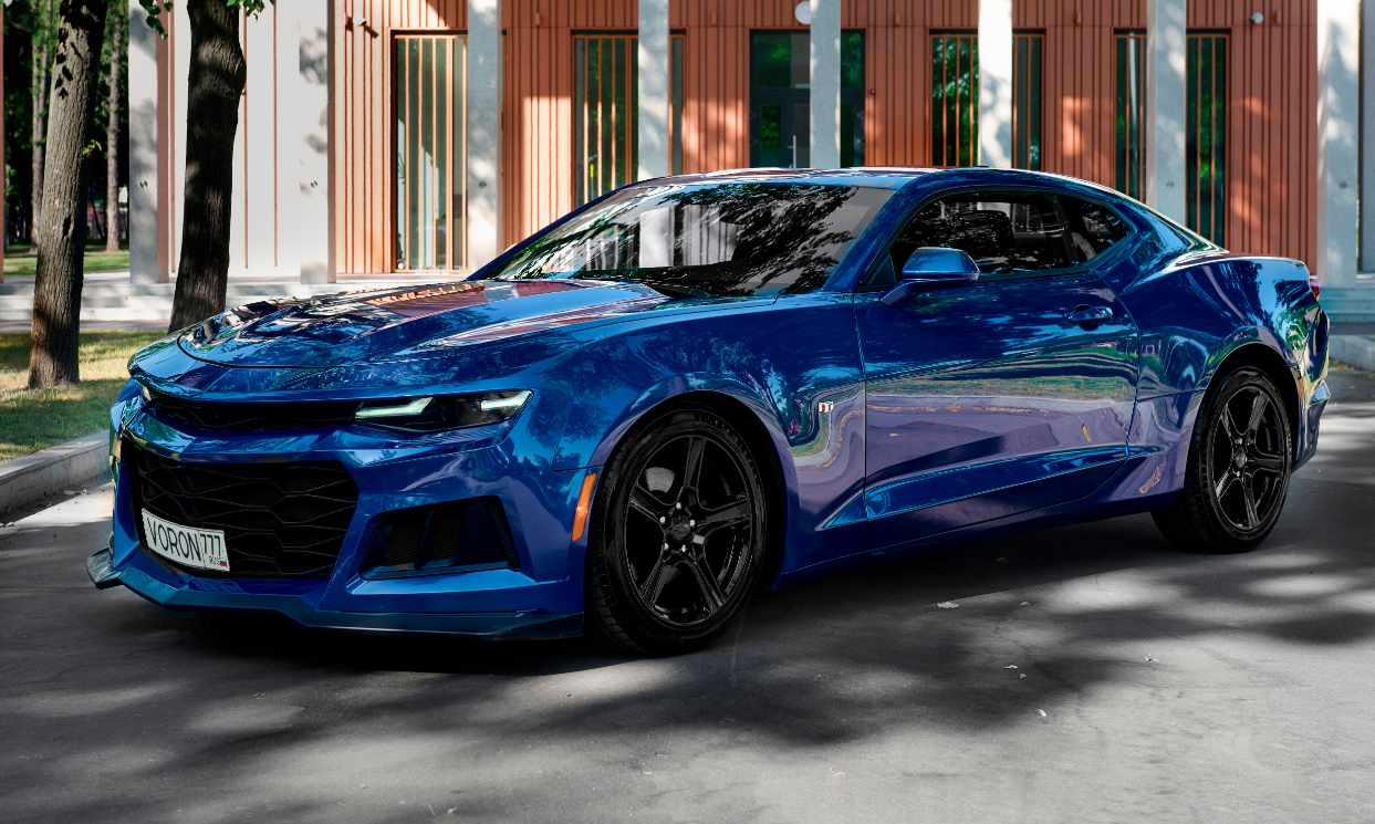 Chevrolet Camaro 2020. VORON – Личный автомобиль бизнес-класса по  технологии каршеринга