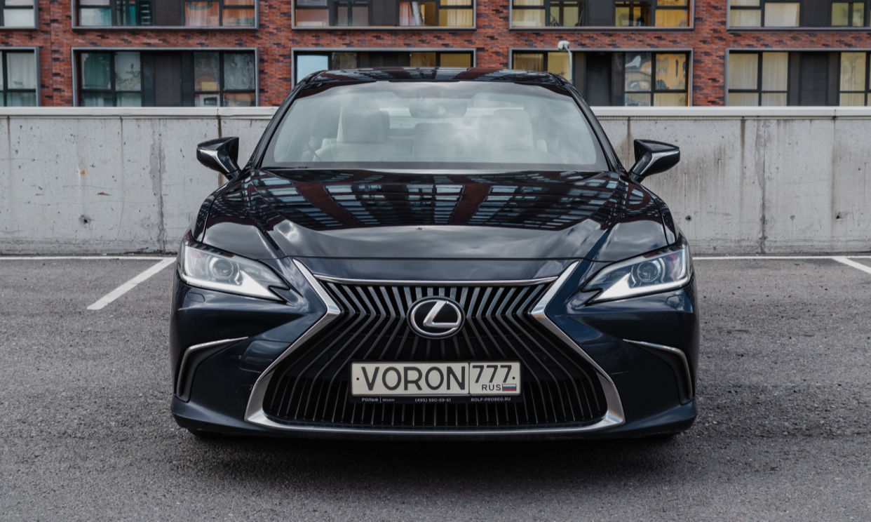 Lexus ES 200 VII. VORON – Личный автомобиль бизнес-класса по технологии  каршеринга